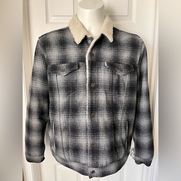 Mens Levi’s Plaid Sherpa Trucker Jacket Size XL EUC - Picture 9 of 10